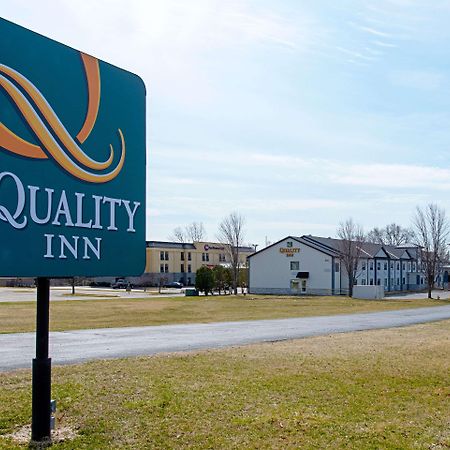 Quality Inn Mishawaka Near Notre Dame Exterior photo